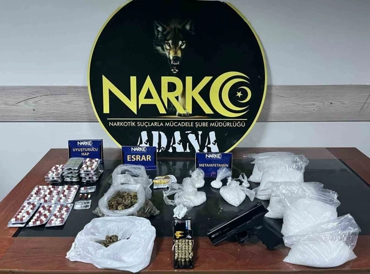 Adana&rsquo;da 4 kilo metamfetamin ele ge&ccedil;irildi: 4 kişi tutuklandı

