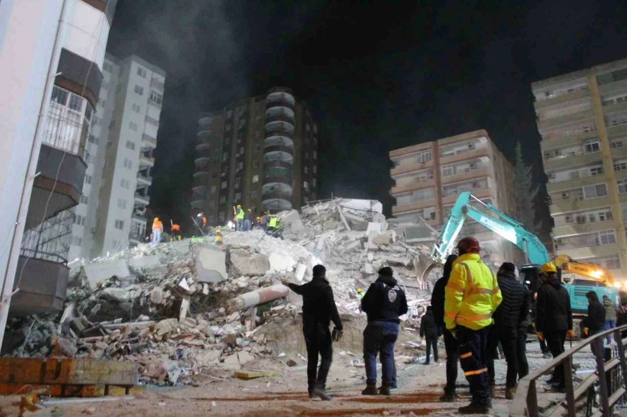 Adana’da 42 kişinin öldüğü Ekim Apartmanı davasında karar verildi
