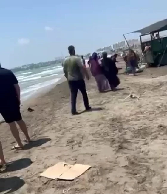 Adana&rsquo;da denizde facia: 2 kişi boğuldu, 1 kişi hastaneye kaldırıldı
