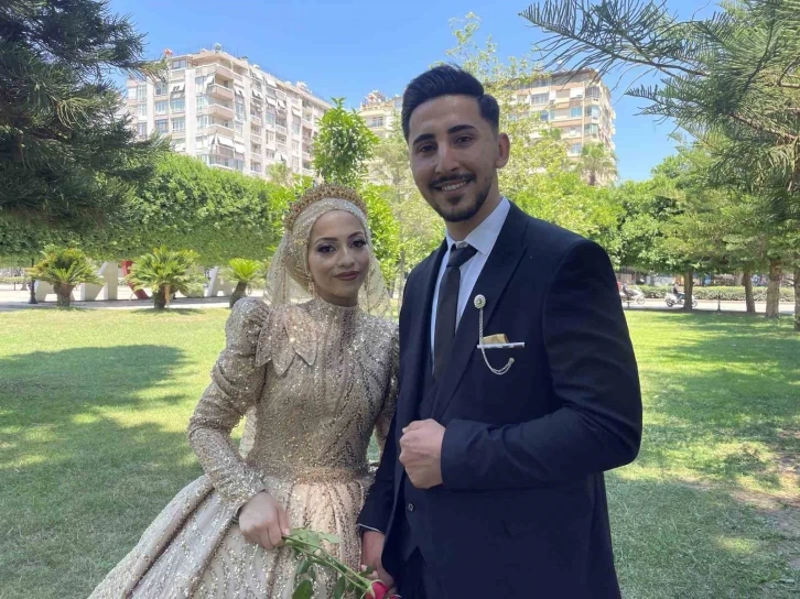 Adana’da evlilik hazırlığındaki sıcak hava kurbanı genç çift: "Hava mutluluktan daha sıcak"