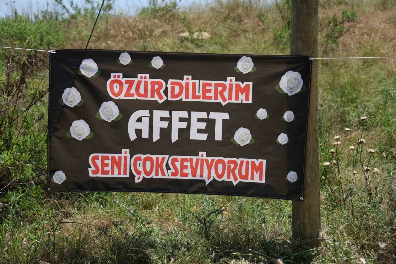 Adana’da gizemli ’özür dilerim affet seni çok seviyorum’ ilanı

