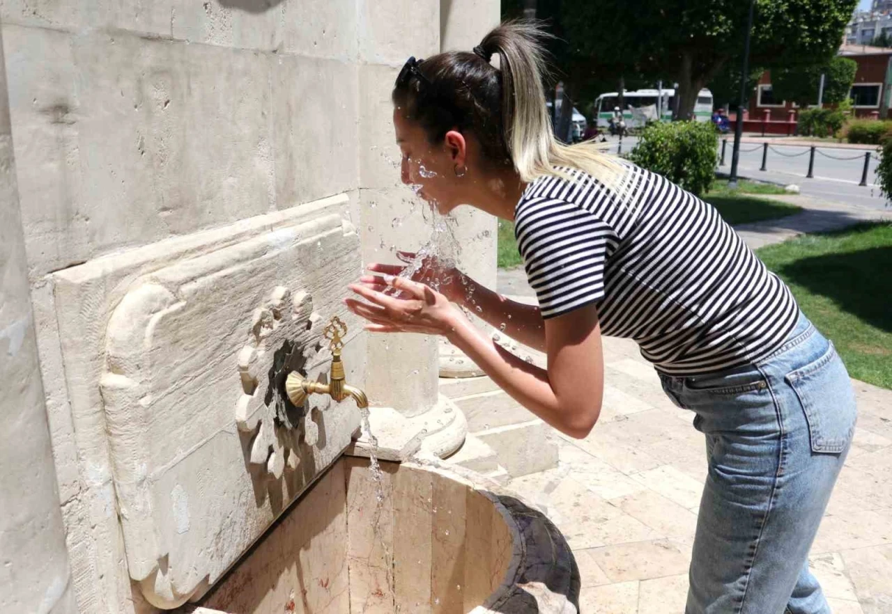 Adana’da hissedilen sıcaklık 50 dereciyi buluyor
