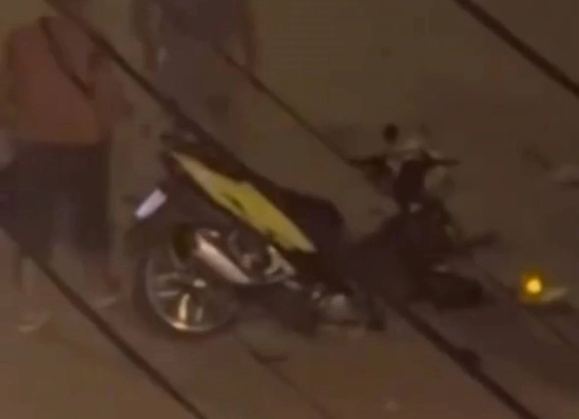 Adana’da iki motosiklet kafa kafaya çarpıştı: 2 yaralı
