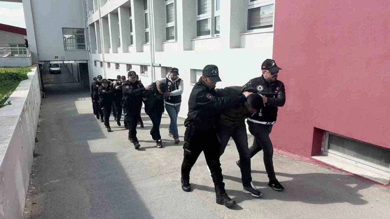 Adana’da torbacı operasyonu: 6 tutuklama