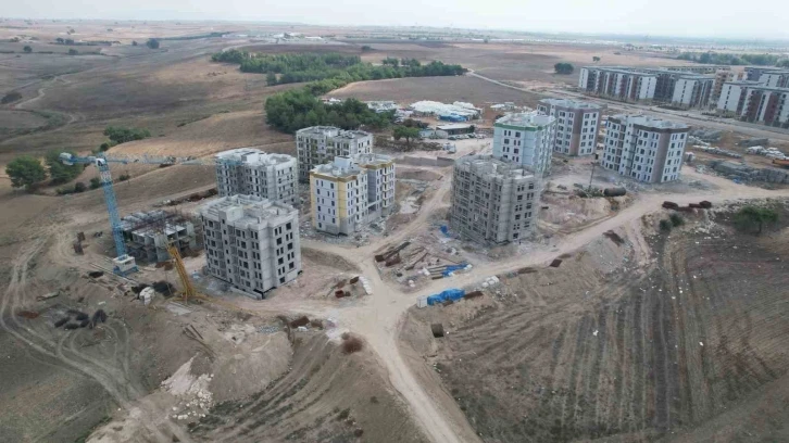 Adana&rsquo;da yapılan TOKİ konutları hızla y&uuml;kseliyor
