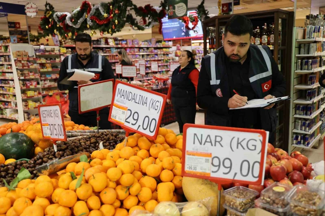 Adana&rsquo;da yeni yıl &ouml;ncesi eş zamanlı fahiş fiyat denetimi
