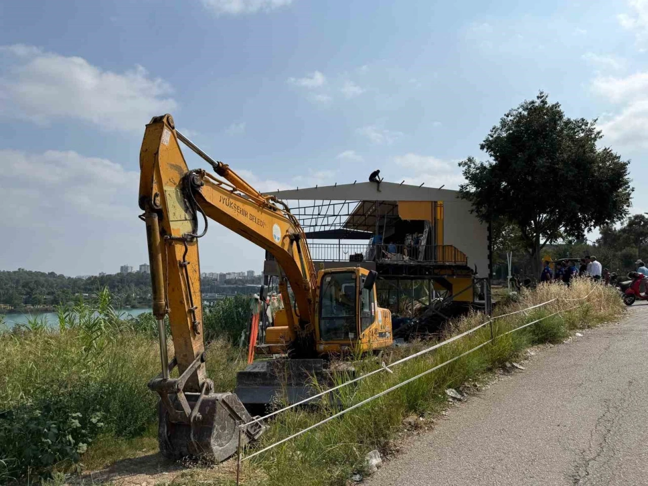 Adana’da yıkım gerginliği

