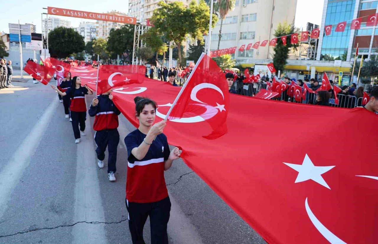 Adana&rsquo;nın d&uuml;şman işgalinden kurtuluşu coşkuyla kutlandı
