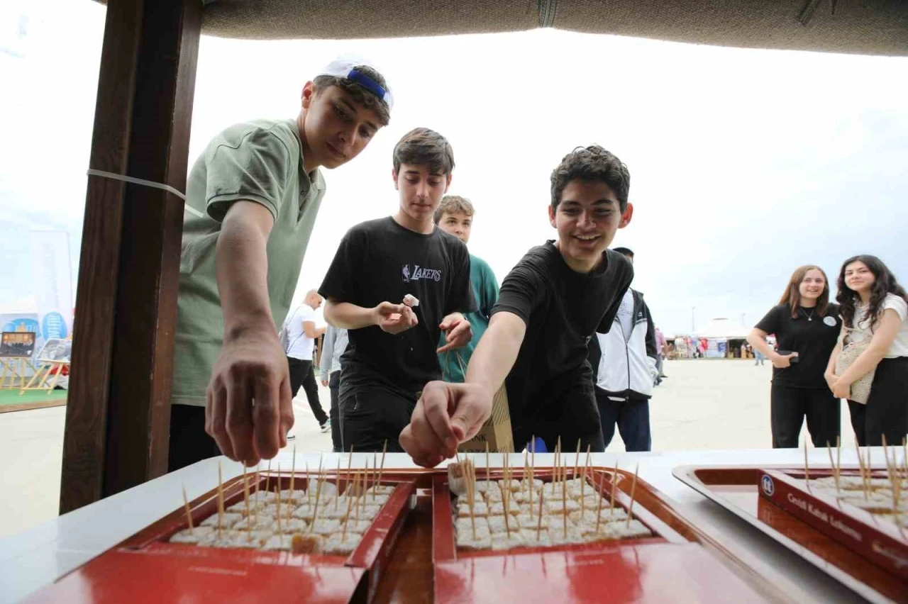Adapazarı Belediyesi 7. Etnospor Kültür Festivali’nde
