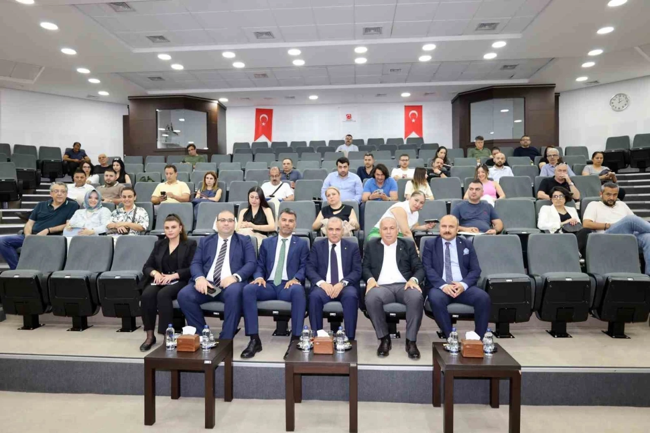 ADASO Meclis Başkanı Uçurum: &quot;İhracat Türkiye’nin en önemli çıkış kapısıdır&quot;
