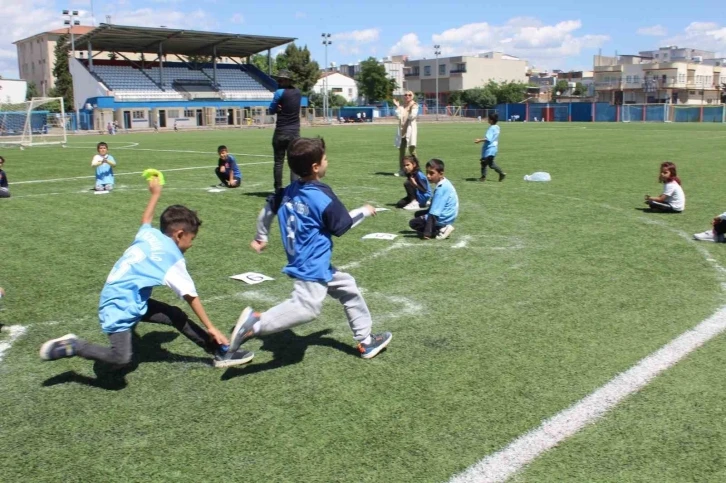 Adıyaman’da geleneksel çocuk oyunlarına yoğun ilgi
