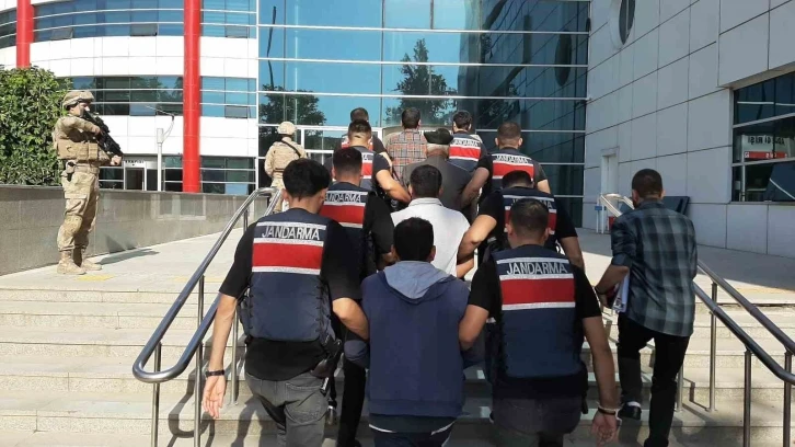 Adıyaman&rsquo;da PKK/KCK silahlı ter&ouml;r &ouml;rg&uuml;t&uuml;ne yardım ve yataklık yapanlara operasyon
