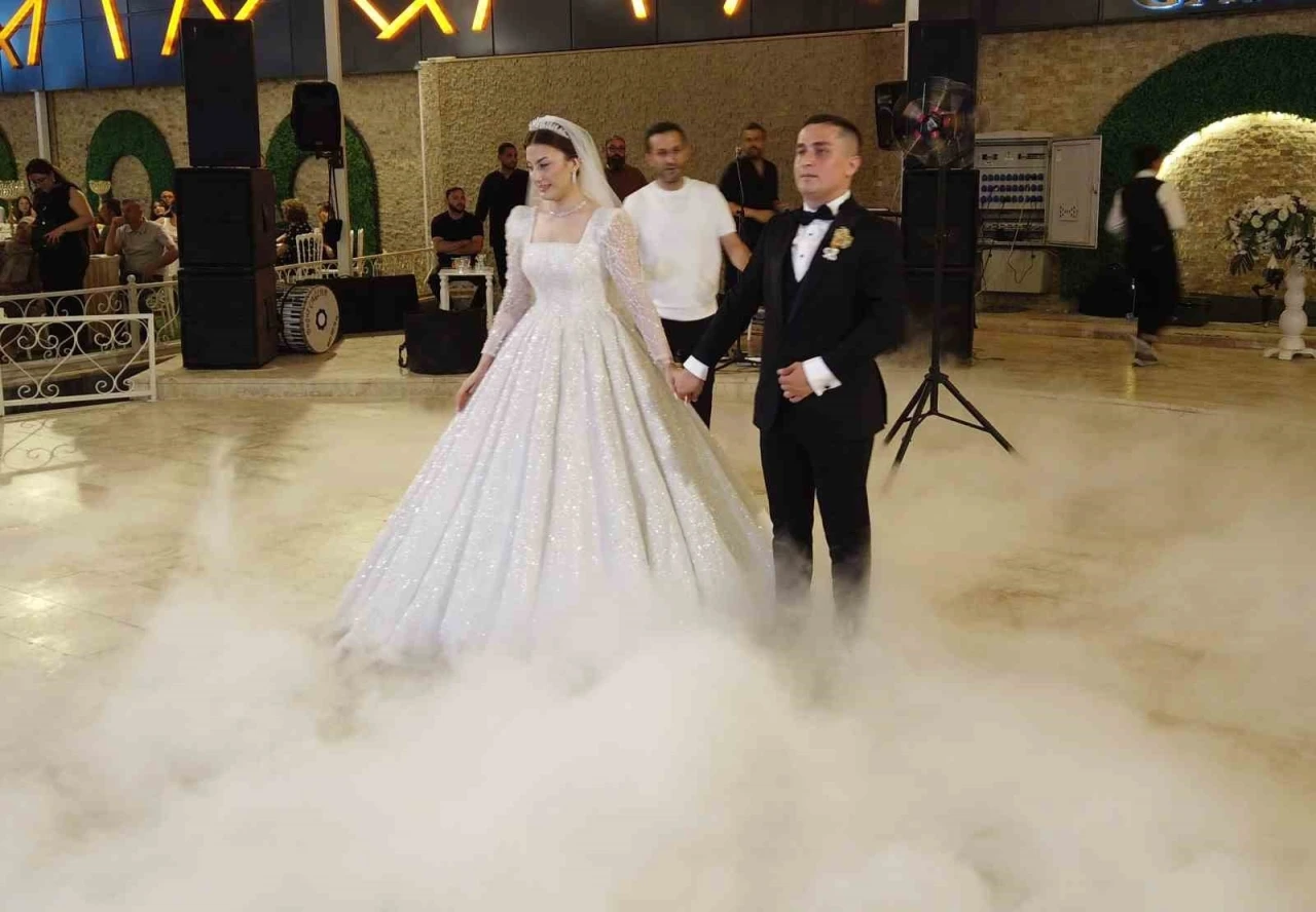 Adliye koridorlarında başlayan aşk mutlu bir yuvaya dönüştü