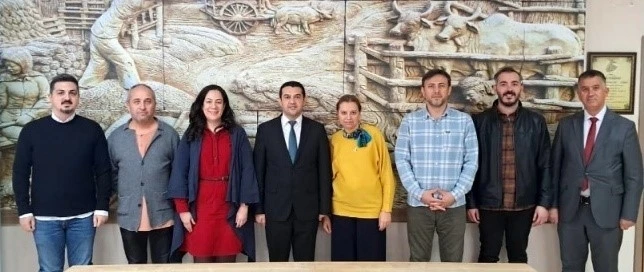 AD&Uuml;&rsquo;den s&uuml;rd&uuml;r&uuml;lebilirlik odaklı &ouml;rnek proje
