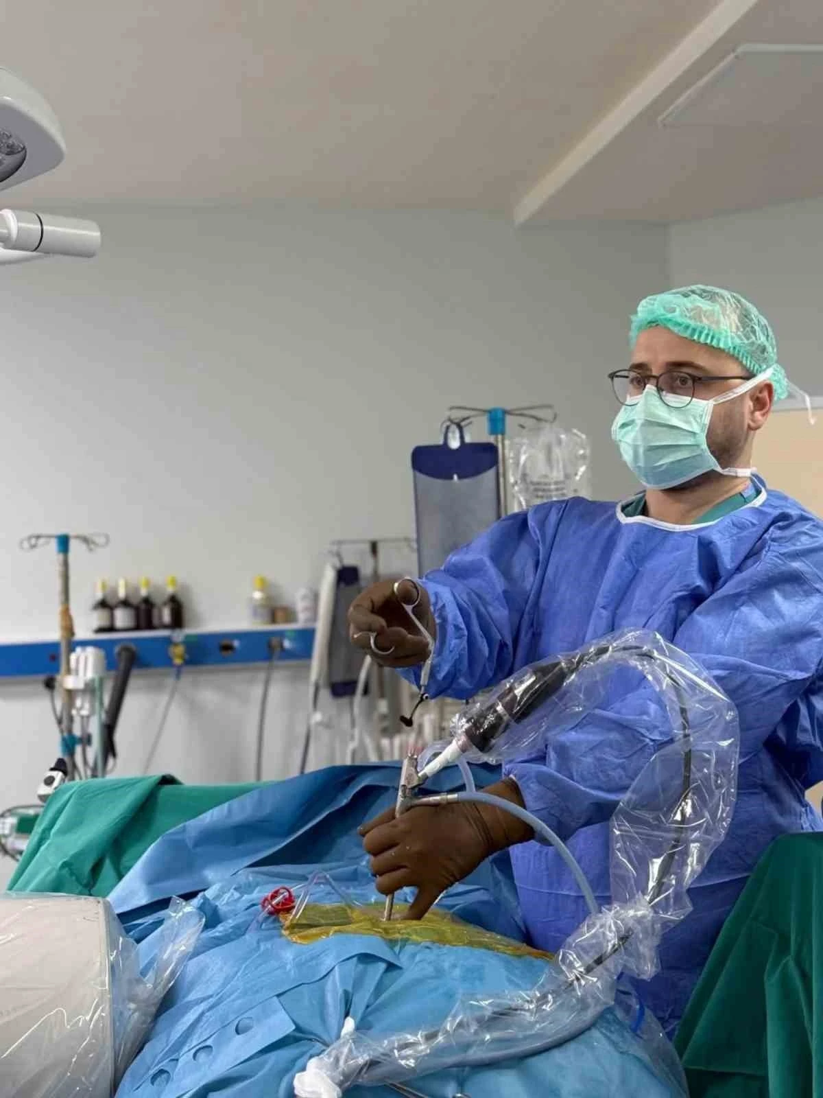 AD&Uuml; Hastanesi&rsquo;nde ilk kez uygulanmaya başladı
