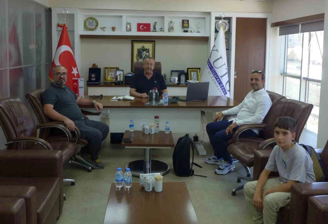 Adü Teknokent Bünyesindeki Çalışmalar Kuto Başkanı Akdoğan’a Tanıtıldı
