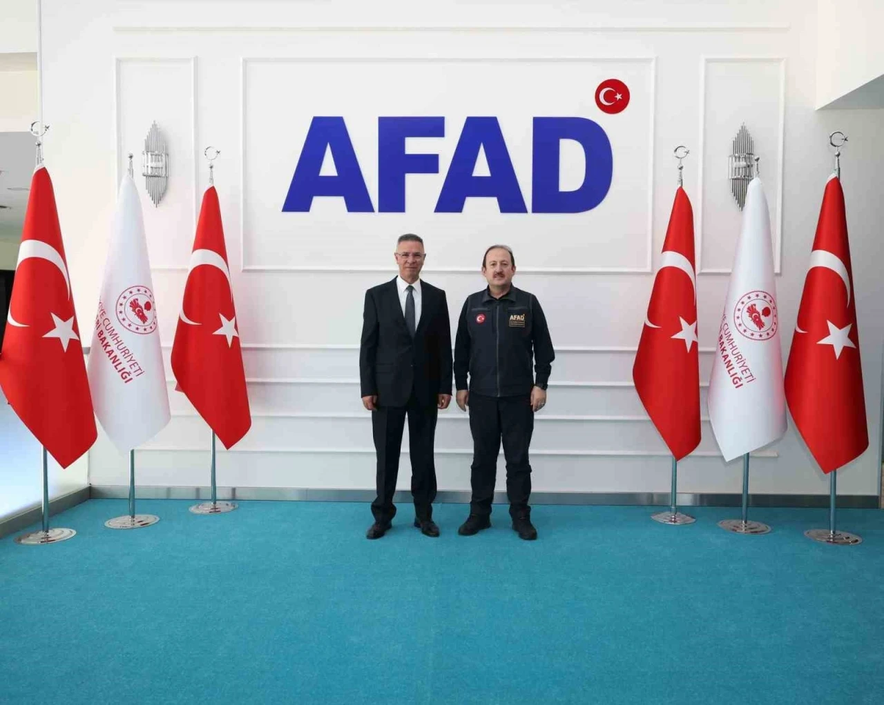 AFAD, Filistin’e 102 ton, gıda, hijyen, barınma, yakıt, giyim ve ilaç malzemesi ulaştırıldığını duyurdu
