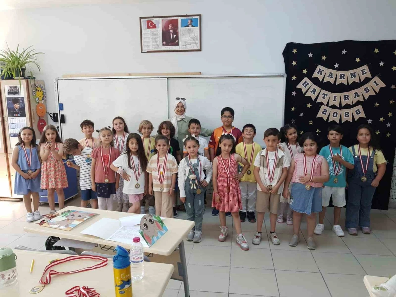 Afyonkarahisar&rsquo;da 143 bin &ouml;ğrenci yaz tatiline girdi
