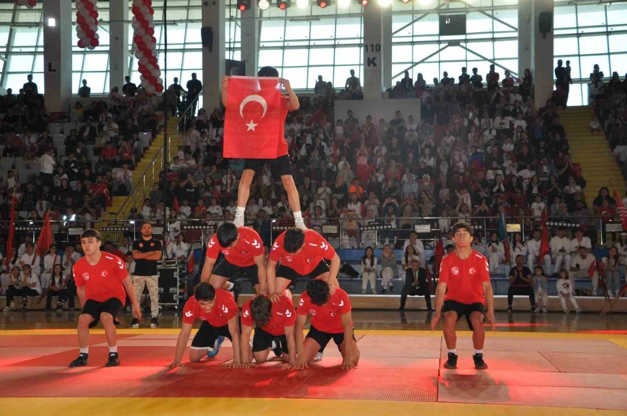 Afyonkarahisar’da 19 Mayıs coşkusu
