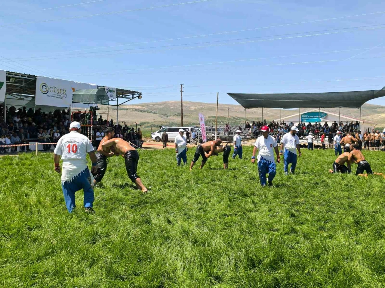 Afyonkarahisar’da başpehlivan Feyzullah Aktürk oldu

