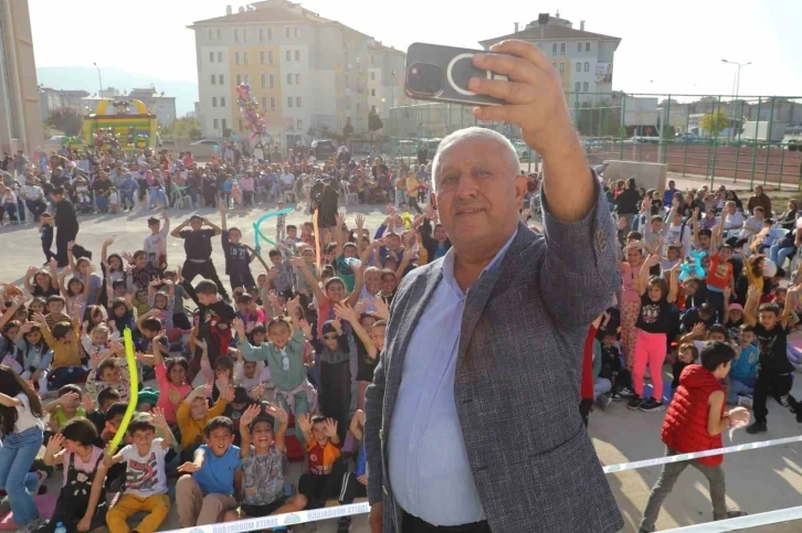 Afyonkarahisar&rsquo;da &Ccedil;ocuk Şenliği etkinliği s&uuml;r&uuml;yor
