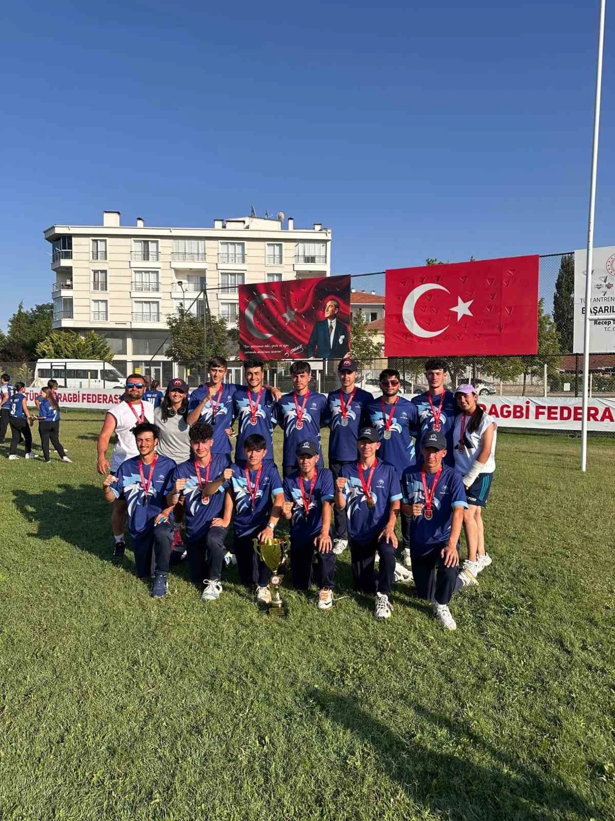 Afyonkarahisar Spor Lisesi Türkiye dereceleriyle döndü
