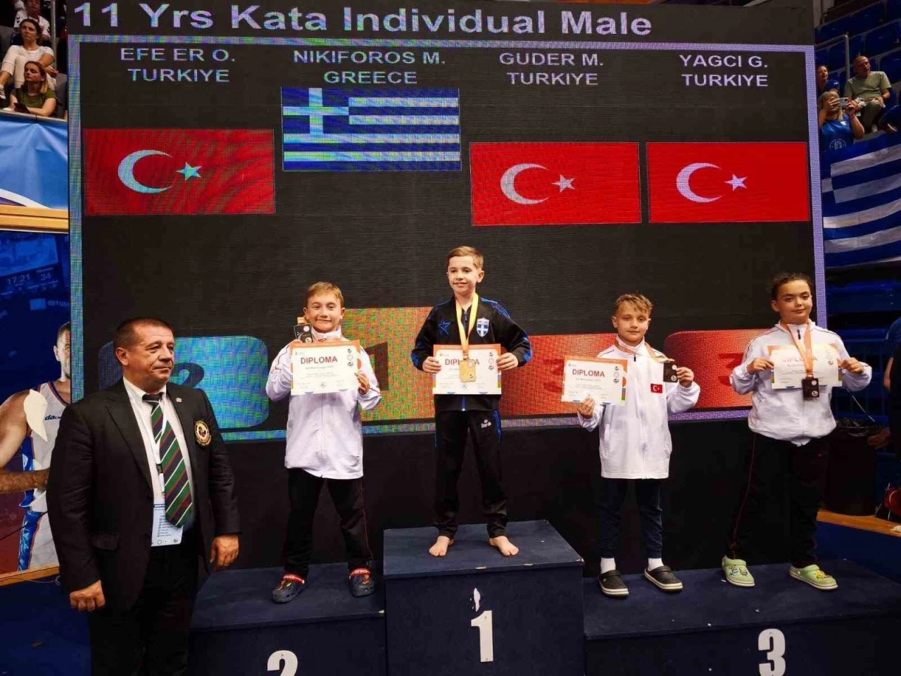 Afyonkarahisarlı karatecilerden büyük başarı
