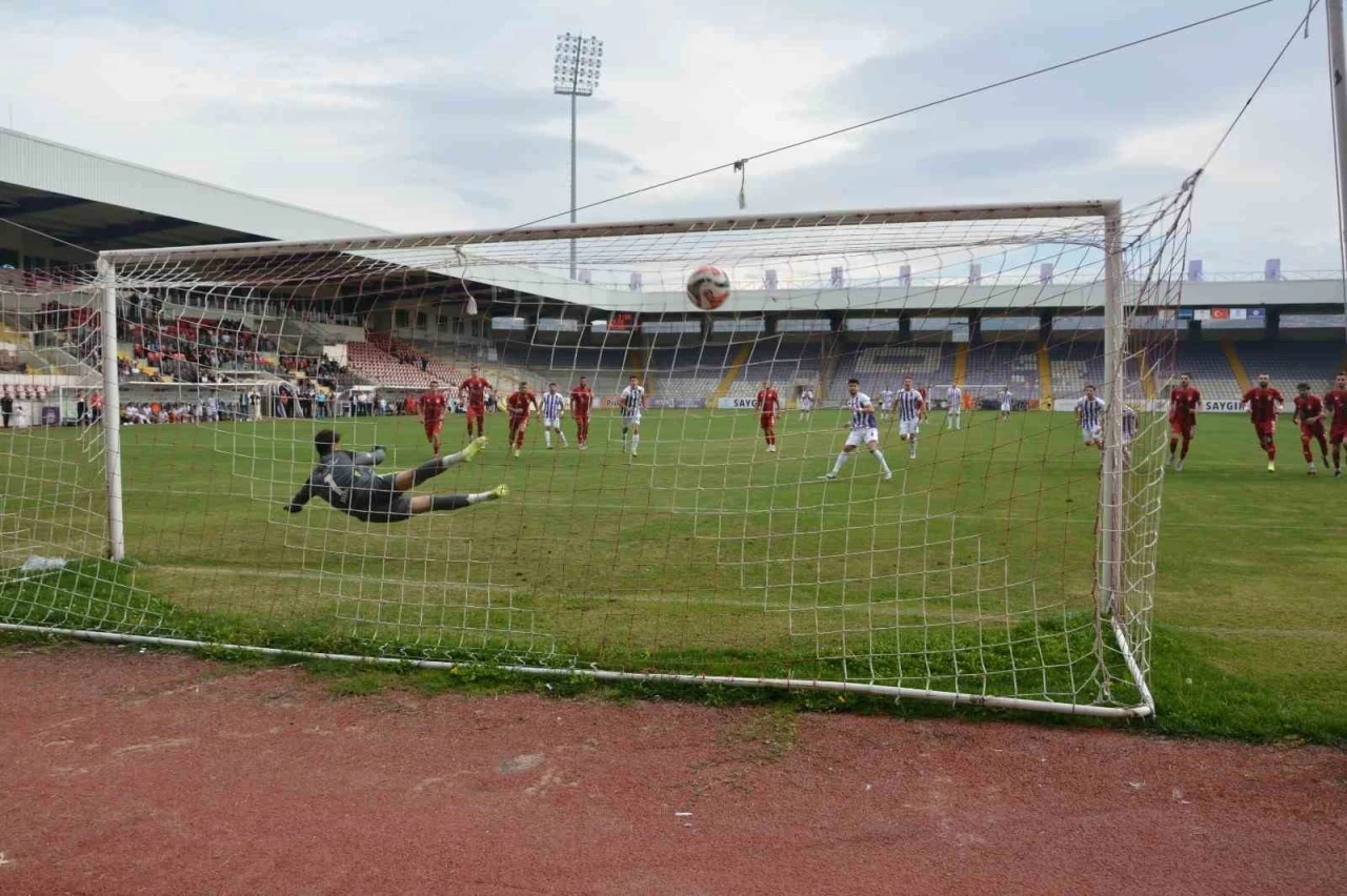 Afyonspor haftalar sonra puan kazandı
