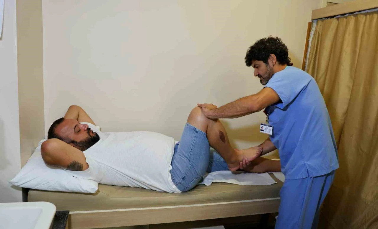 Ağaca takılıp 1,5 saat asılı kalan paraşütçü, yeniden uçmak istiyor
