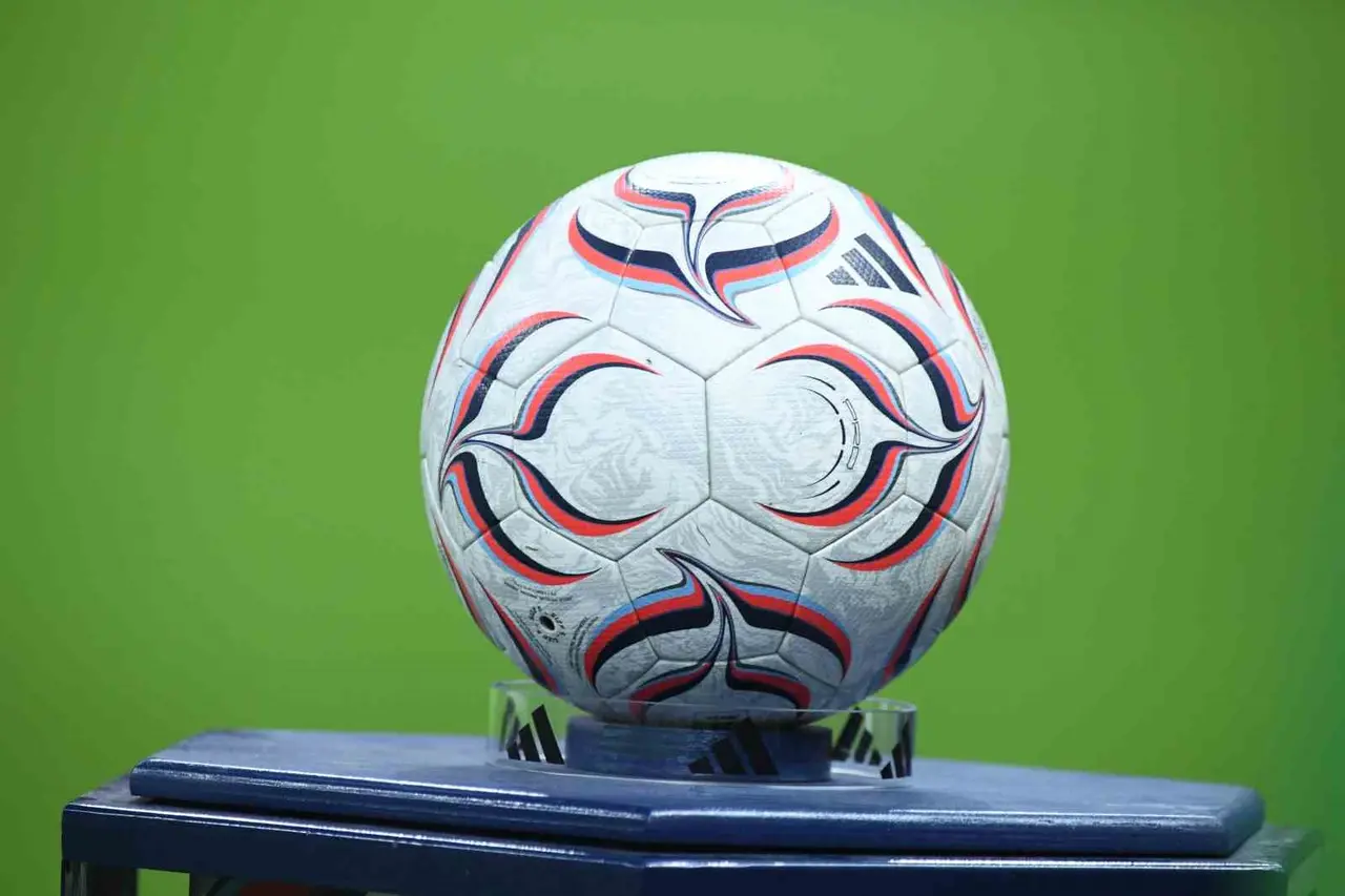 Trendyol Süper Lig: Galatasaray: 2 - Fenerbahçe: 0 (İlk yarı)