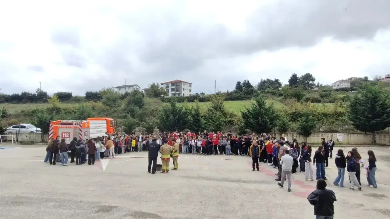 Sinop’ta öğrencilere yangın eğitimi