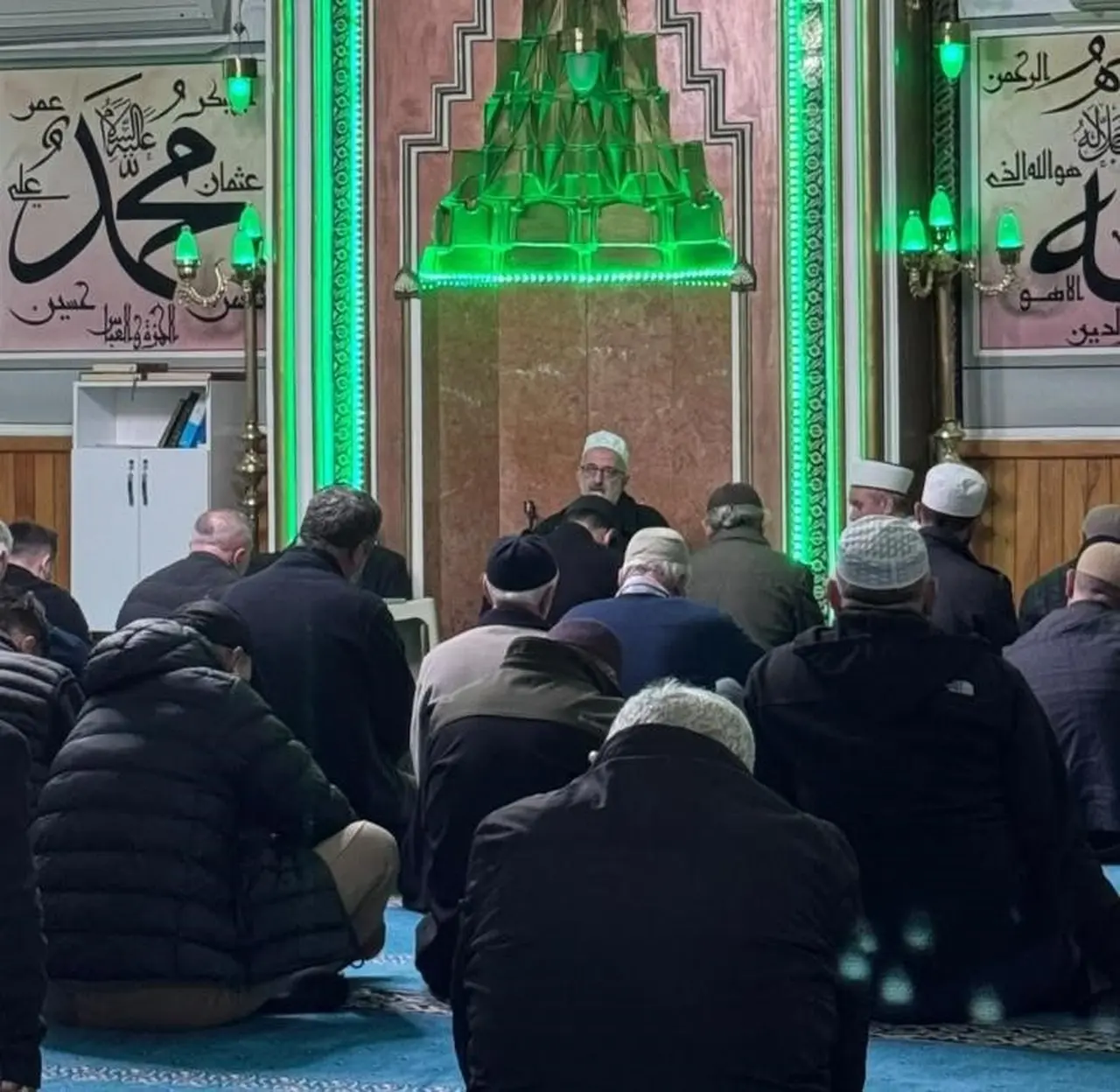 İl Müftüsü Dikmen, gençlerle sabah namazında buluştu