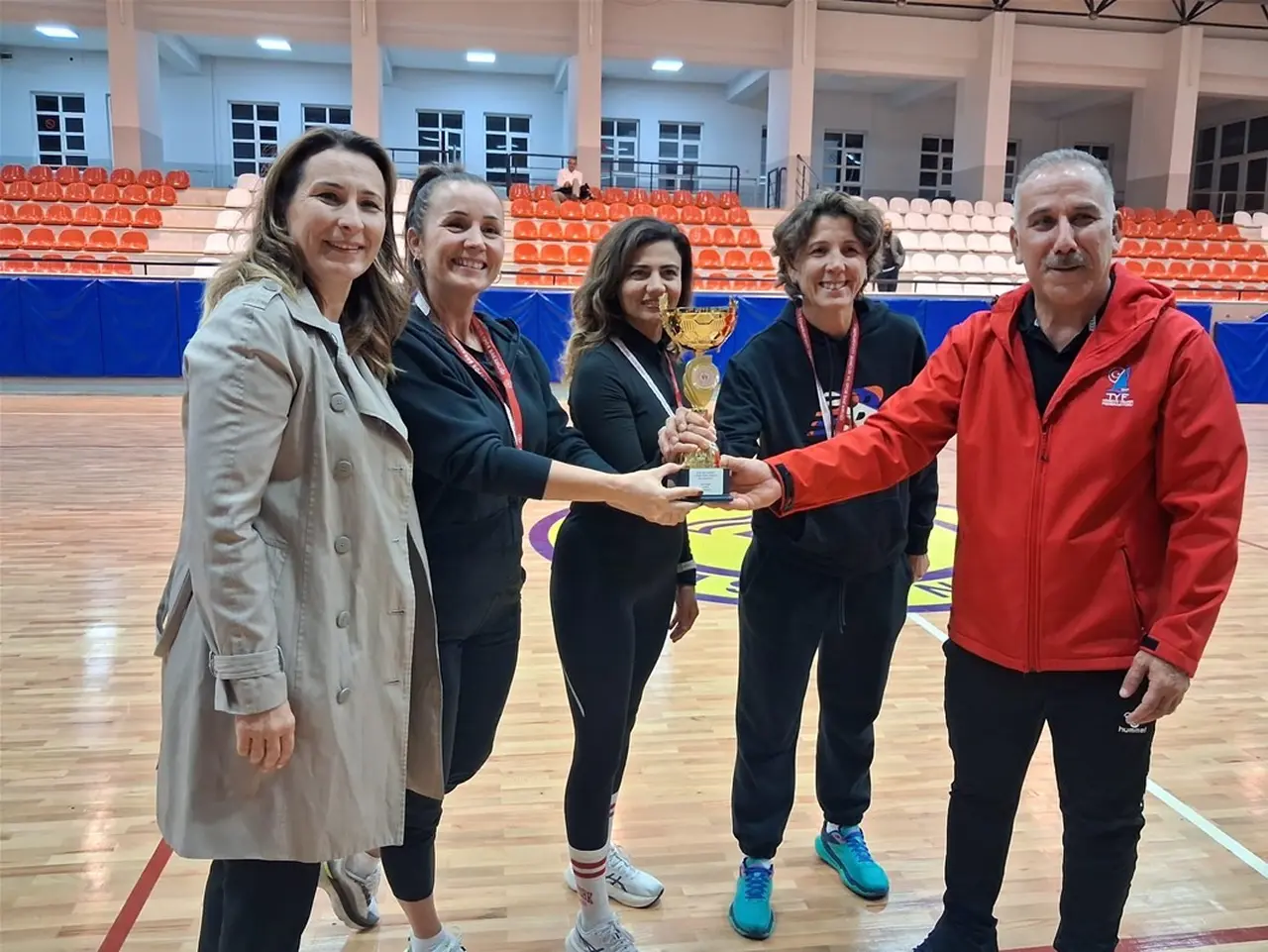 Aydın’da kamu çalışanları basketbol turnuvasında buluştu
