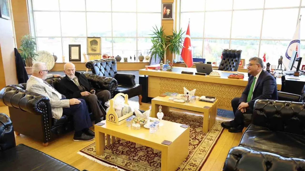 DPÜ Rektörü Kızıltoprak, Kütahya Müftüsü Hasan İzmirli’yi ağırladı