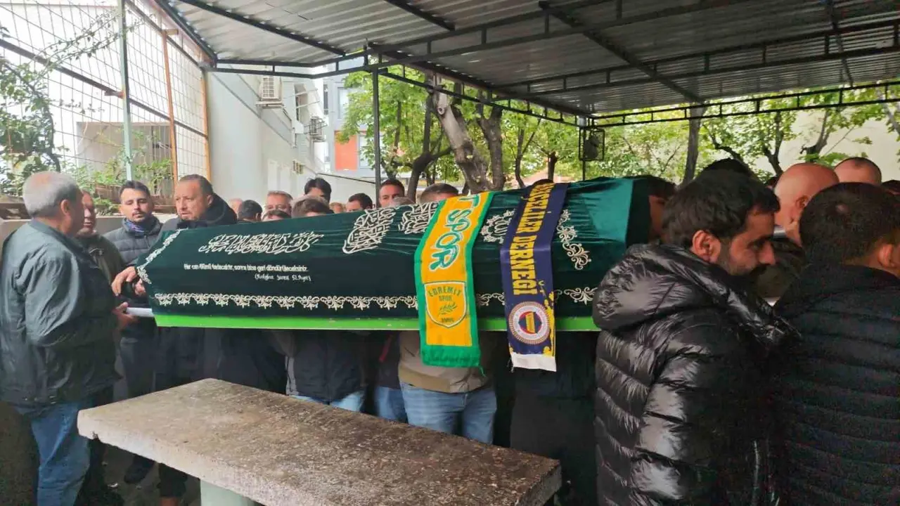 Balıkesir’de turizmci Mustafa Özcan’a gözyaşlarıyla veda