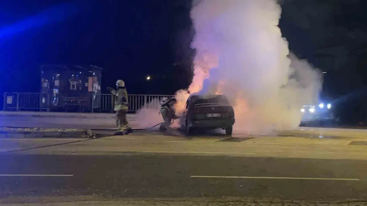 Düzce’de otomobil alev topuna döndü