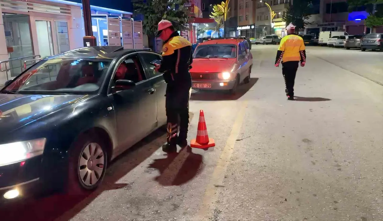 Çorum’da 49 araç ve sürücüsüne toplam 135 bin TL ceza