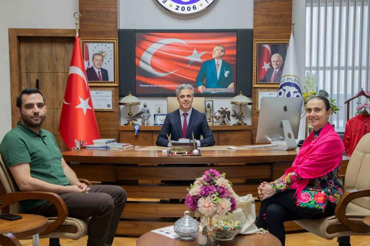 EBYÜ ve Masaryk Üniversitesi akademik iş birliğini görüştü