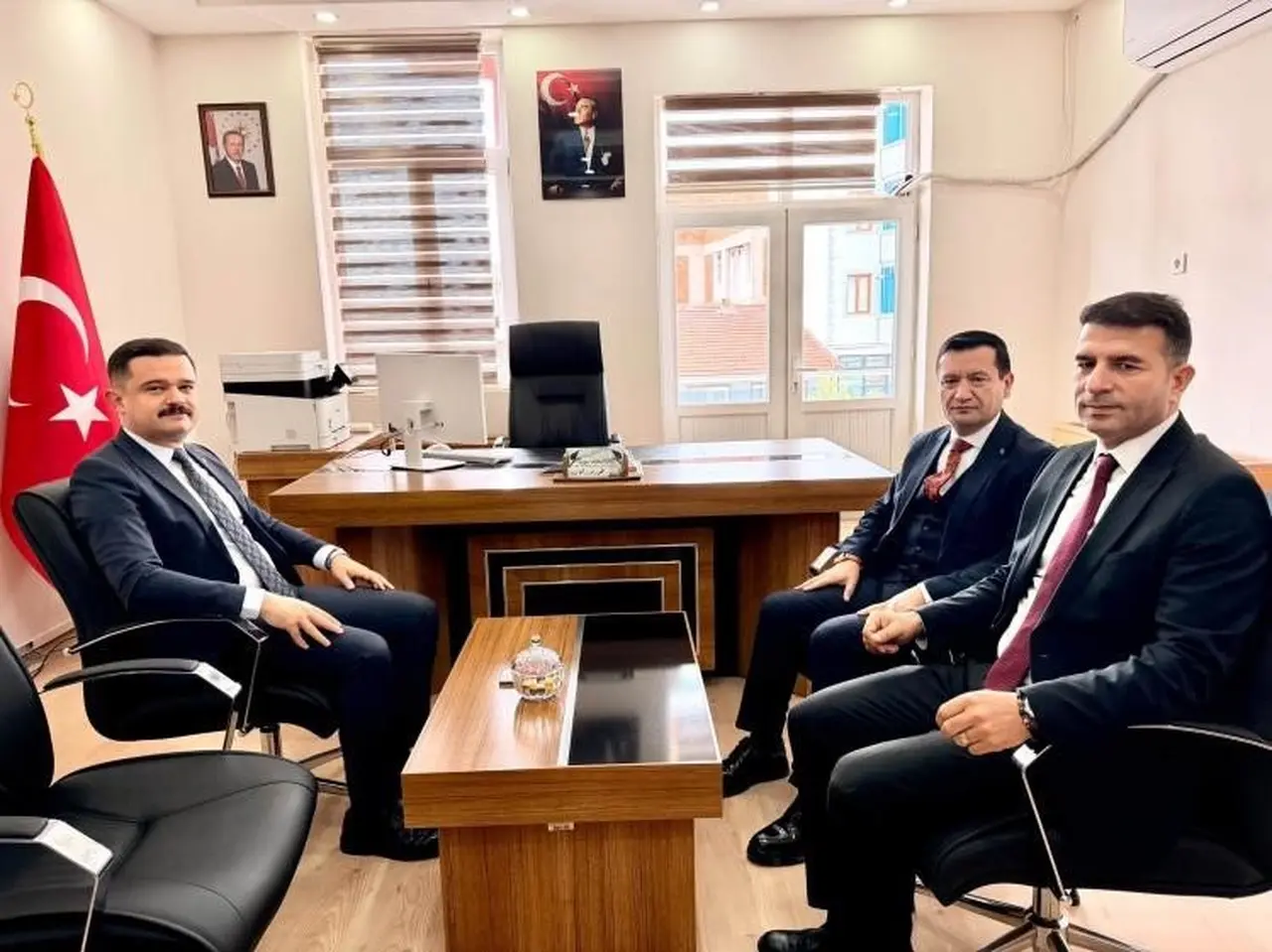 Kaymakam Titiz, kurumların çalışmalarını yerinde inceledi