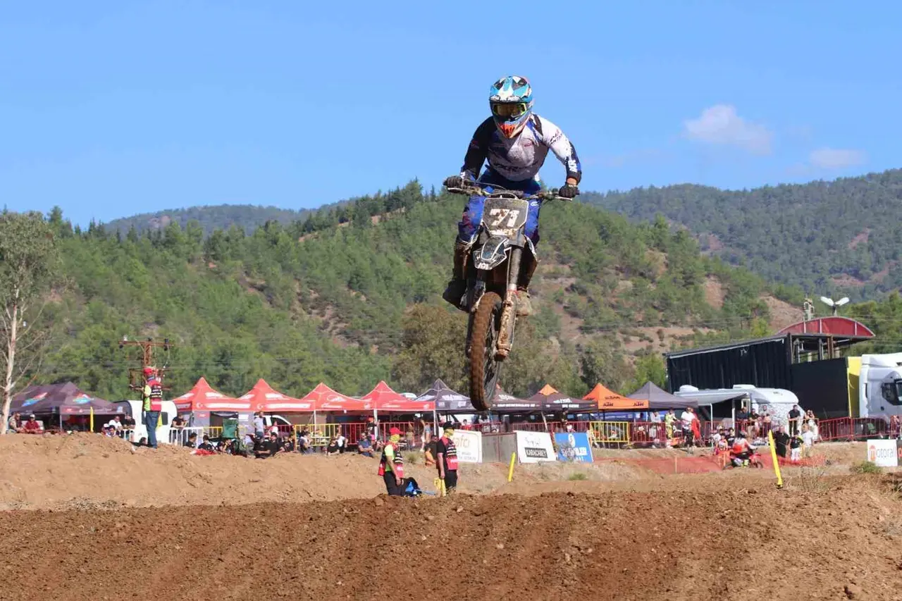 Fethiye’de motokros heyecanı sezon finaliyle zirveye çıktı