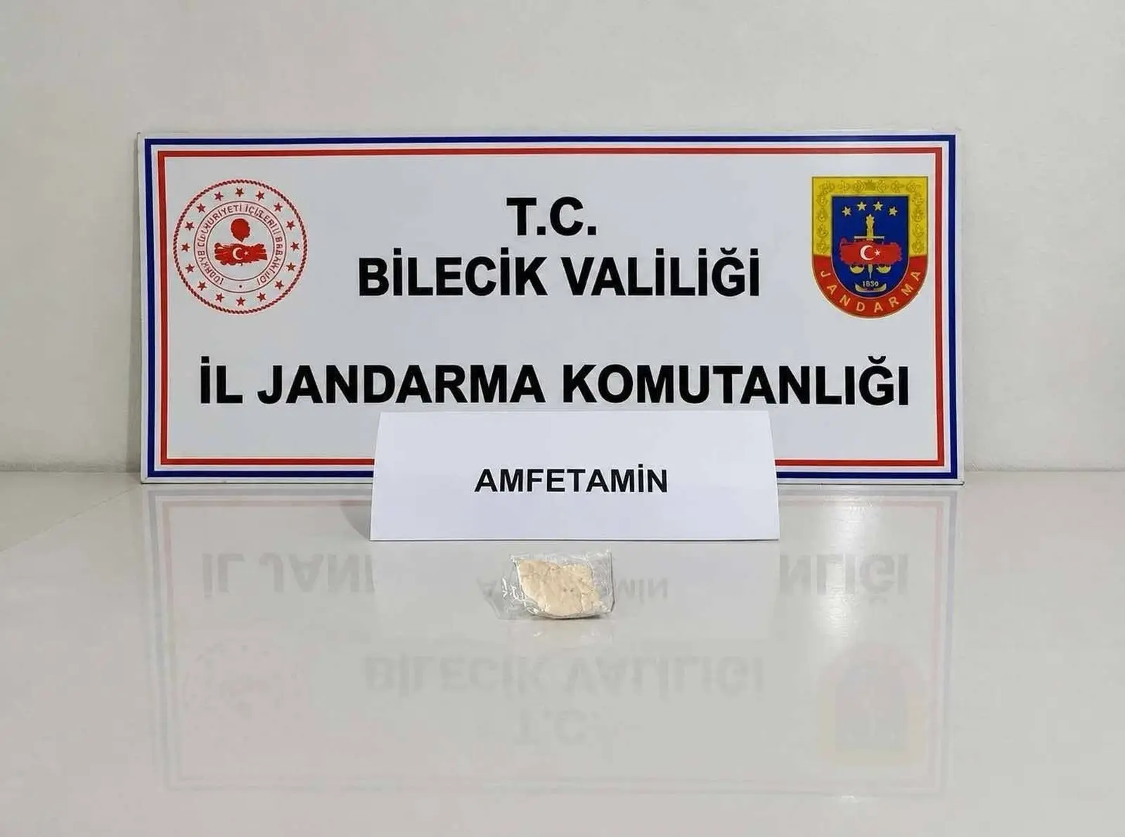 Bilecik’te şüphe üzerine durdurulan araçtan uyuşturucu çıktı