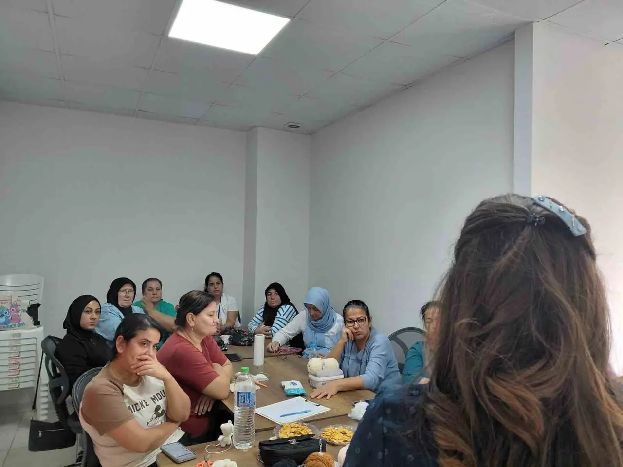 Adana’da ailelere bilinçli medya kullanımı eğitimi verildi