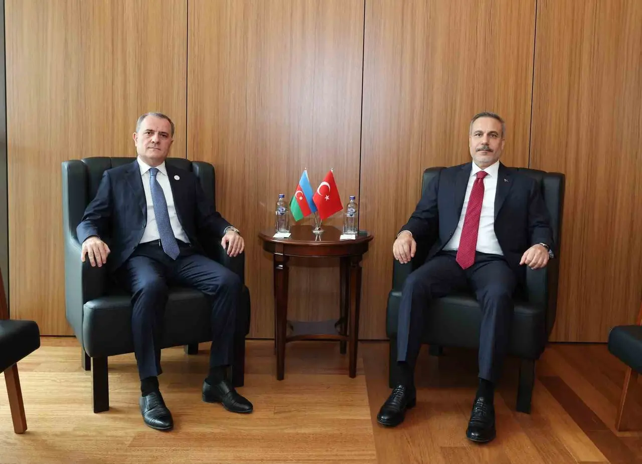 Bakan Fidan, Azerbaycanlı mevkidaşı Bayramov ile görüştü