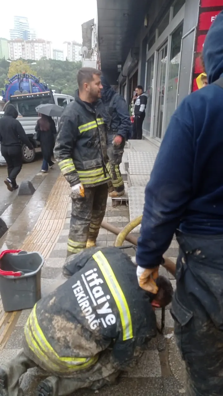 Tekirdağ’dan İstanbul’a afet desteği: Yaralar sarılıyor