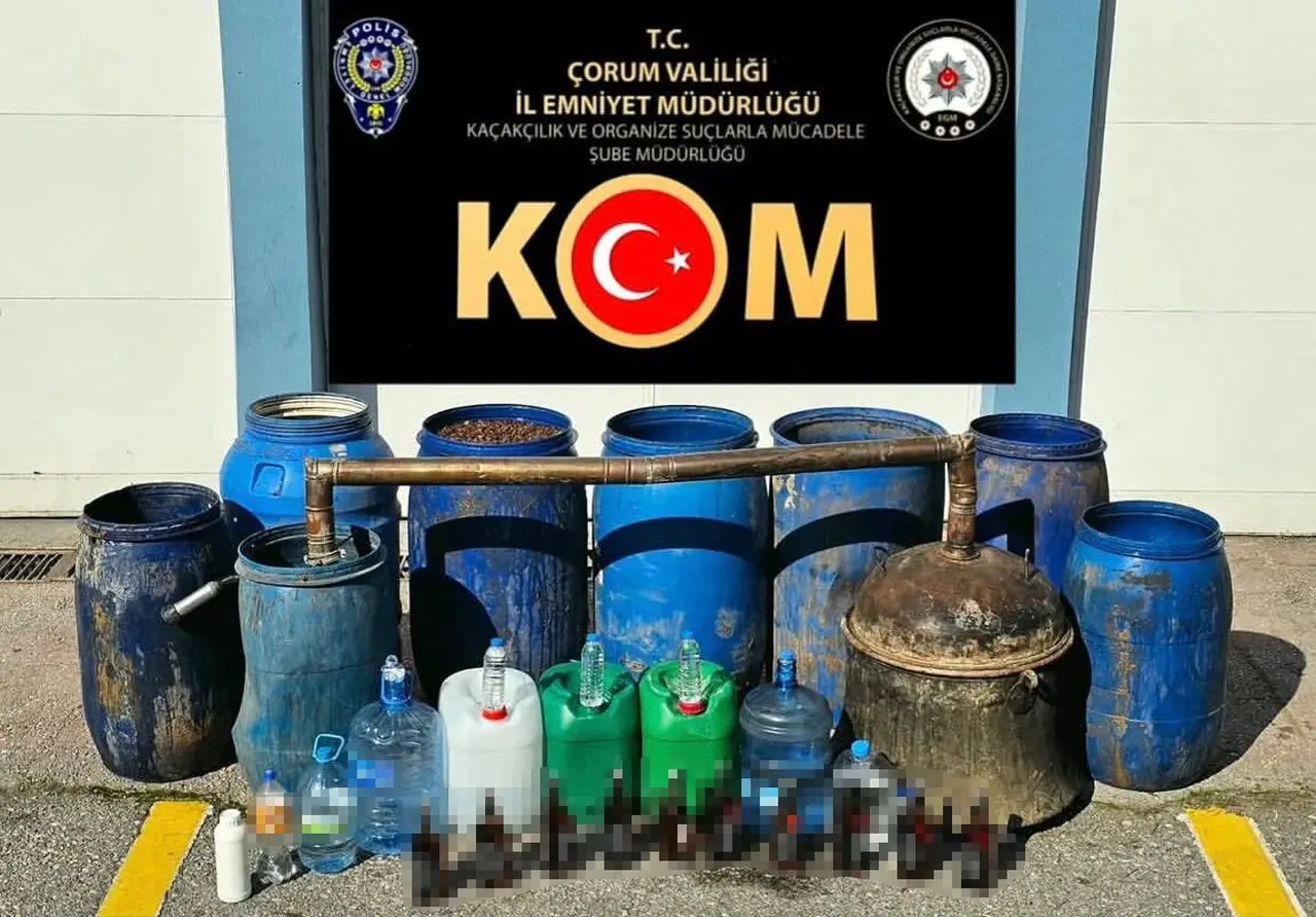 Çorum’da kaçak alkol operasyonu: 2 gözaltı