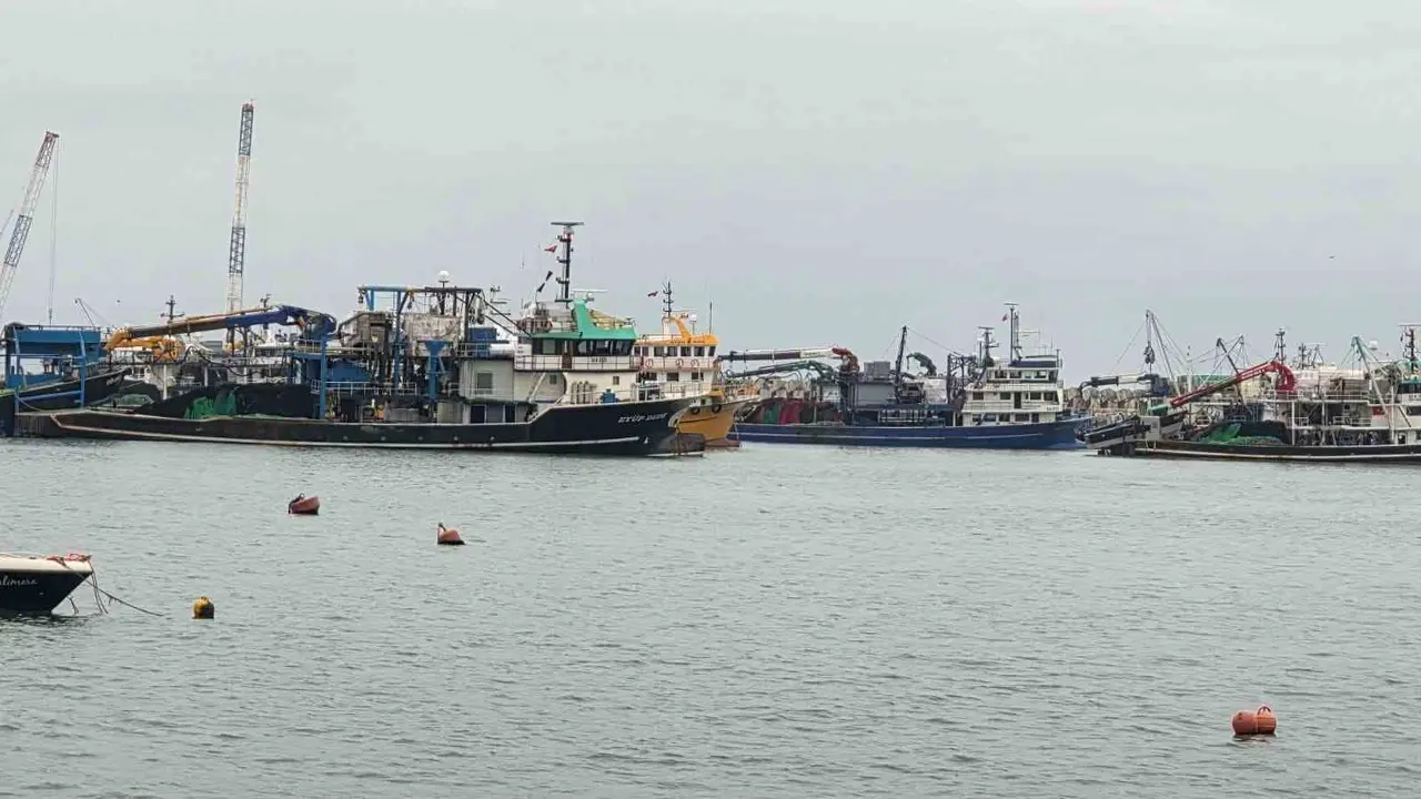 Olumsuz hava şartları nedeniyle tekneler Ereğli Limanı’na sığındı