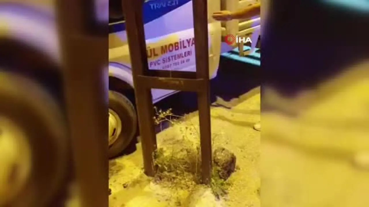 Muş’ta pikap bahçe duvarına çarptı: 6 yaralı