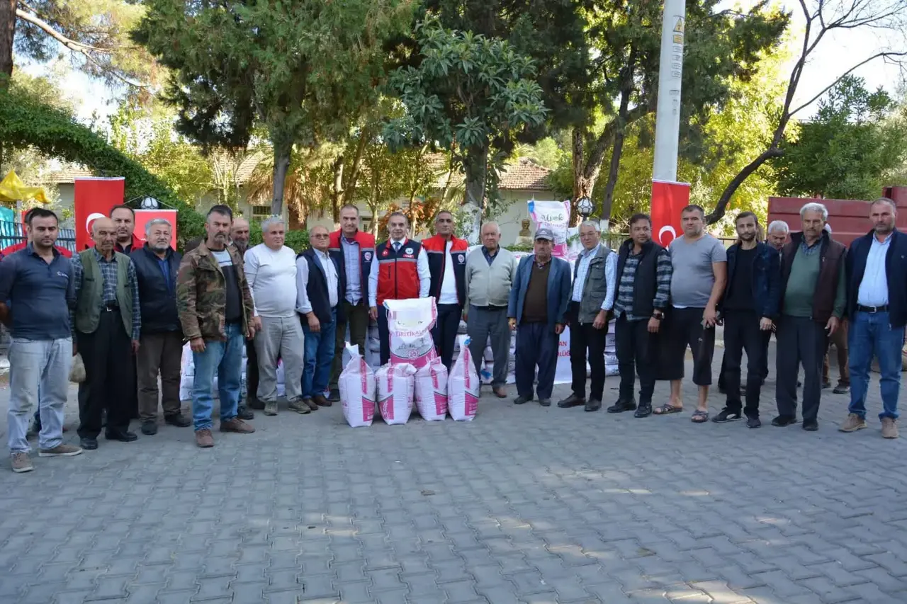 Çine’de 40 üreticiye 5,5 ton yem bitkisi tohumu desteği