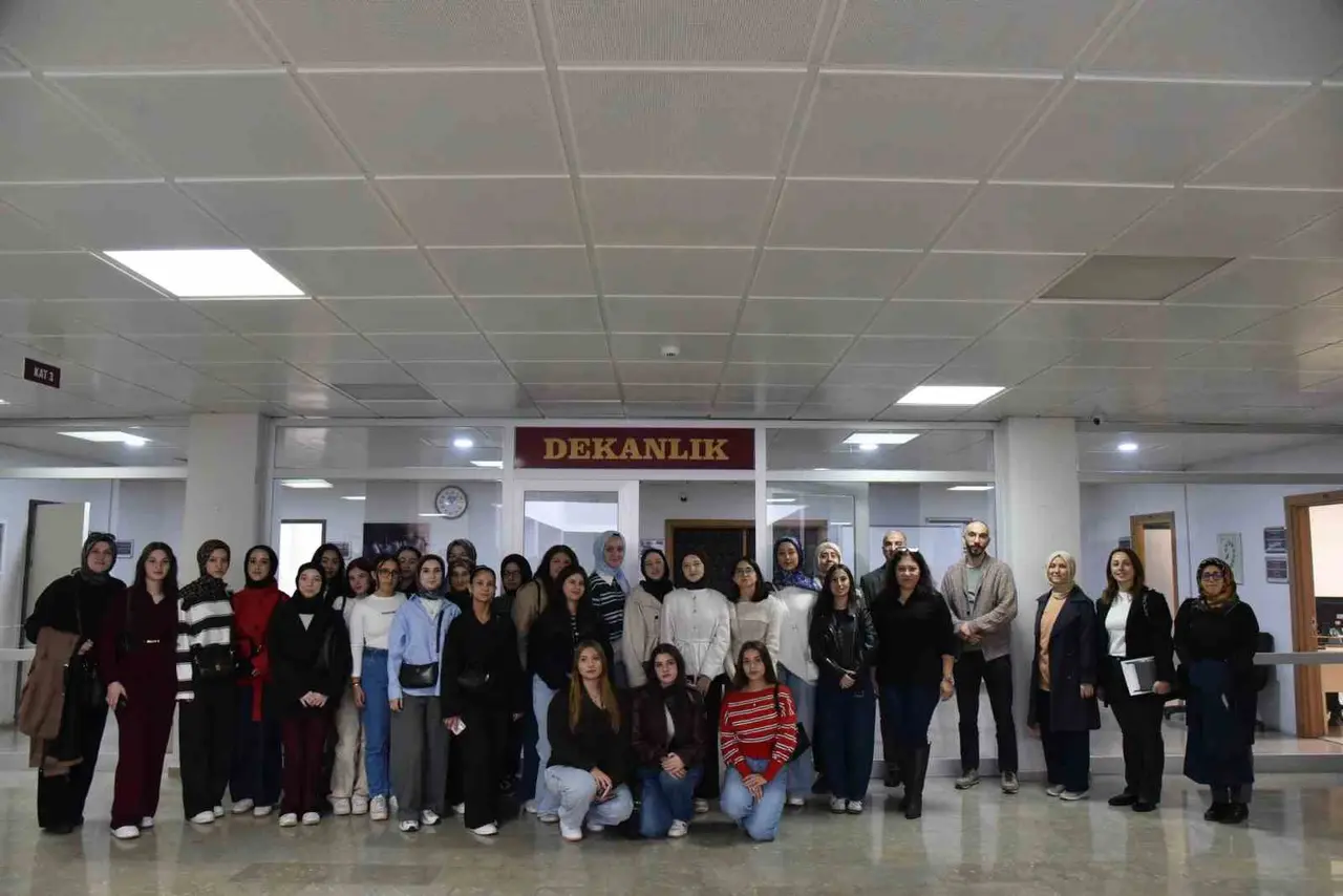 Üniversite yolunda ilk adım Düzce Üniversitesi’nde