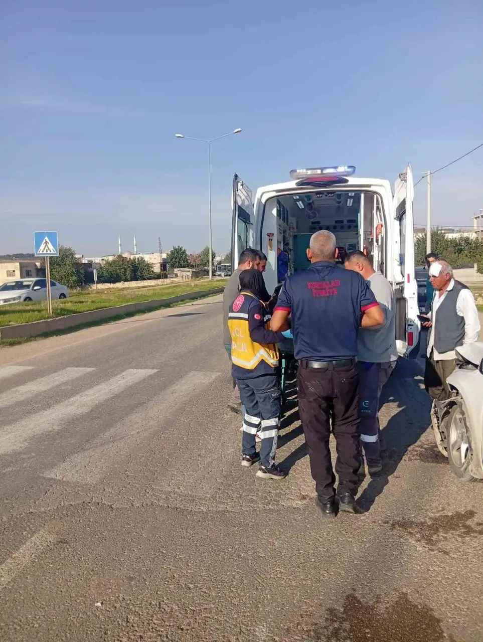 Kurtalan’da otomobil ile hafif ticari araç çarpıştı: 3 yaralı